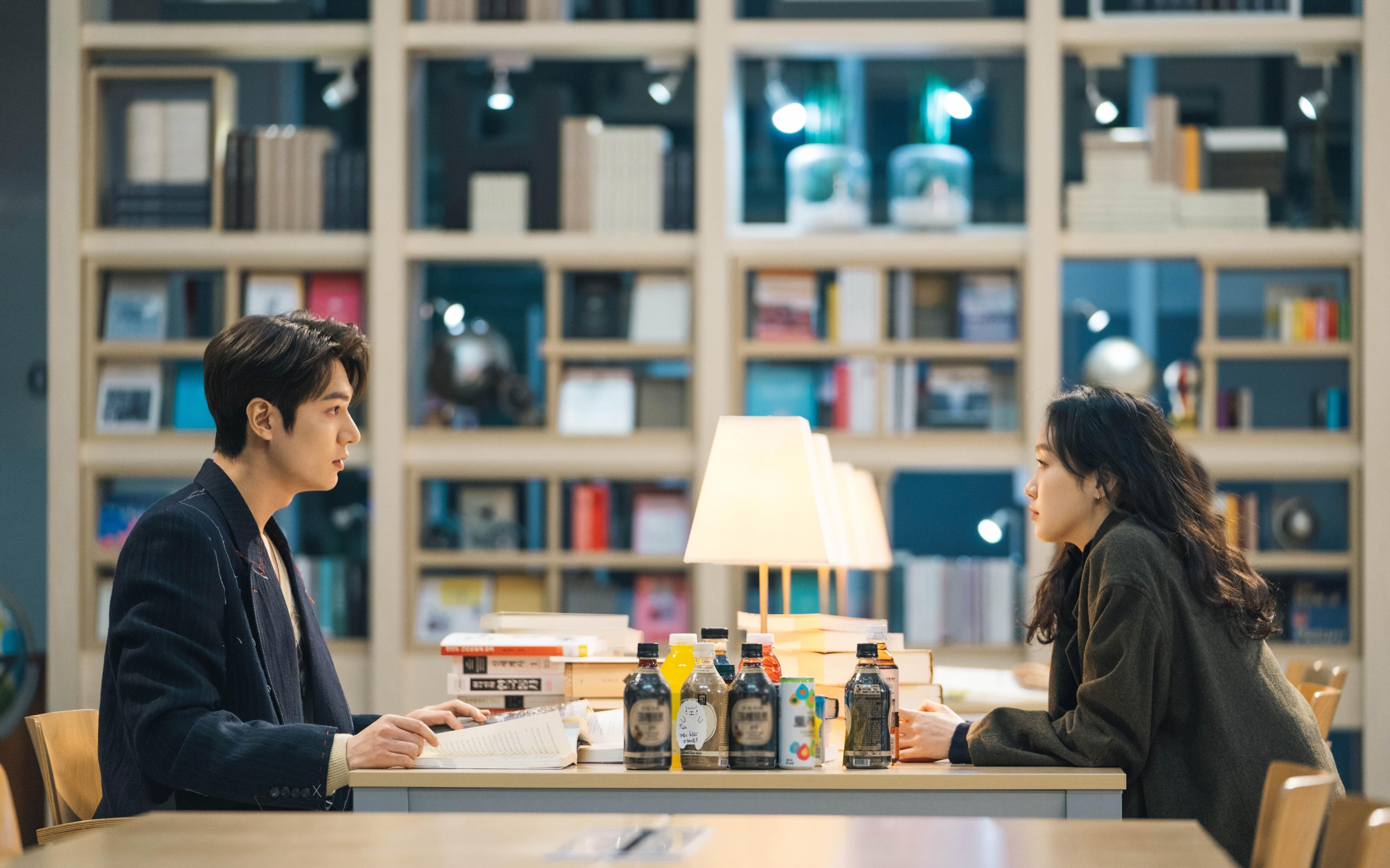 Kering-《电竞装备评测：助你成为操作高手》，电竞装置