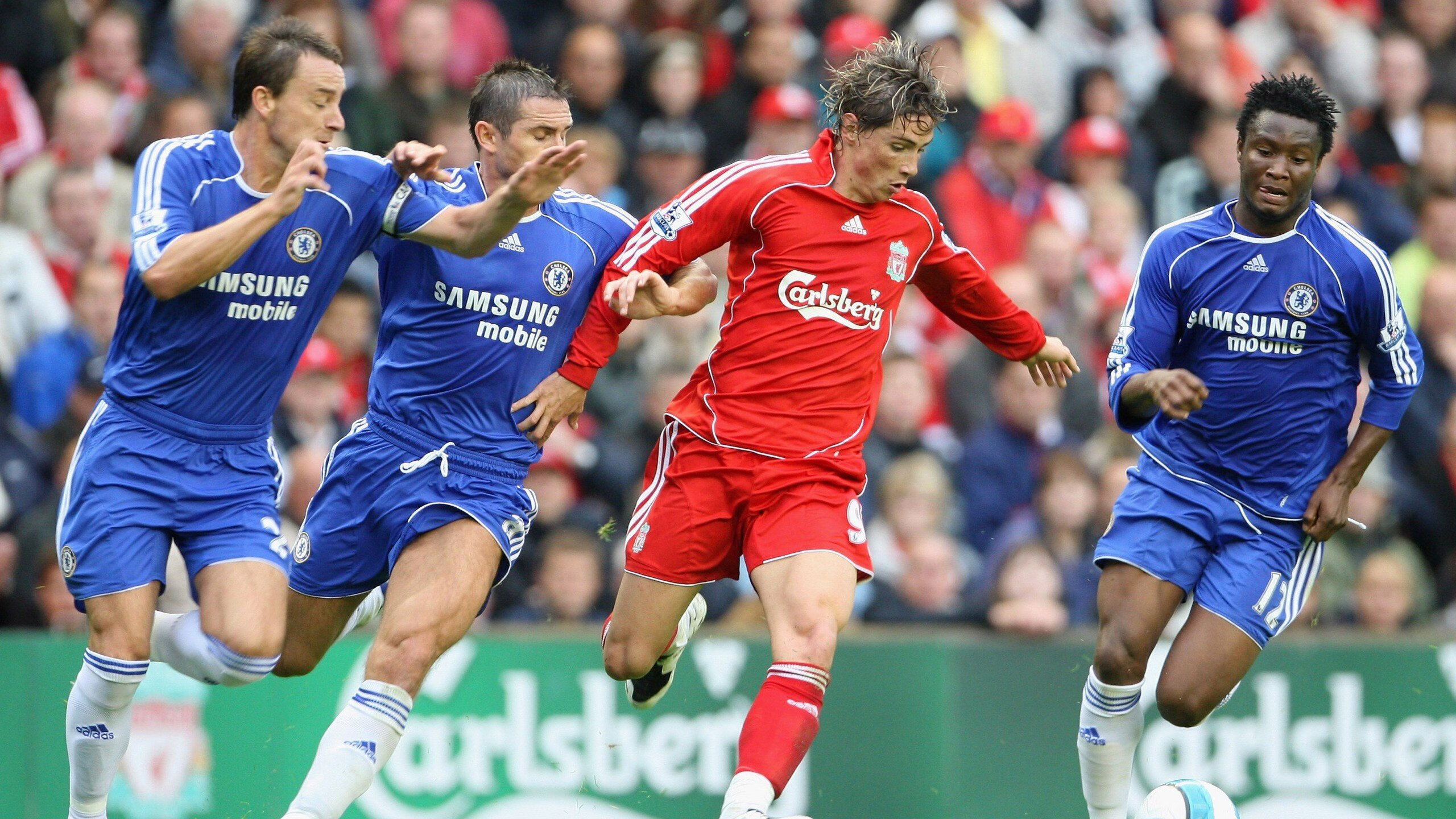 李娜表示球员生涯最难的是孤独感，李娜打球风格